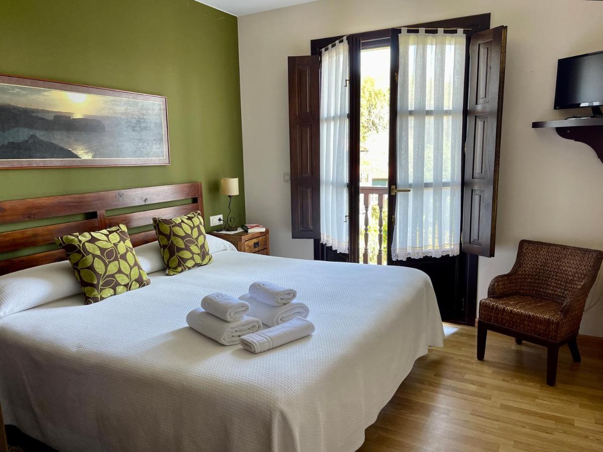 Hotel Rural El Texeu Parres de Llanes Екстериор снимка